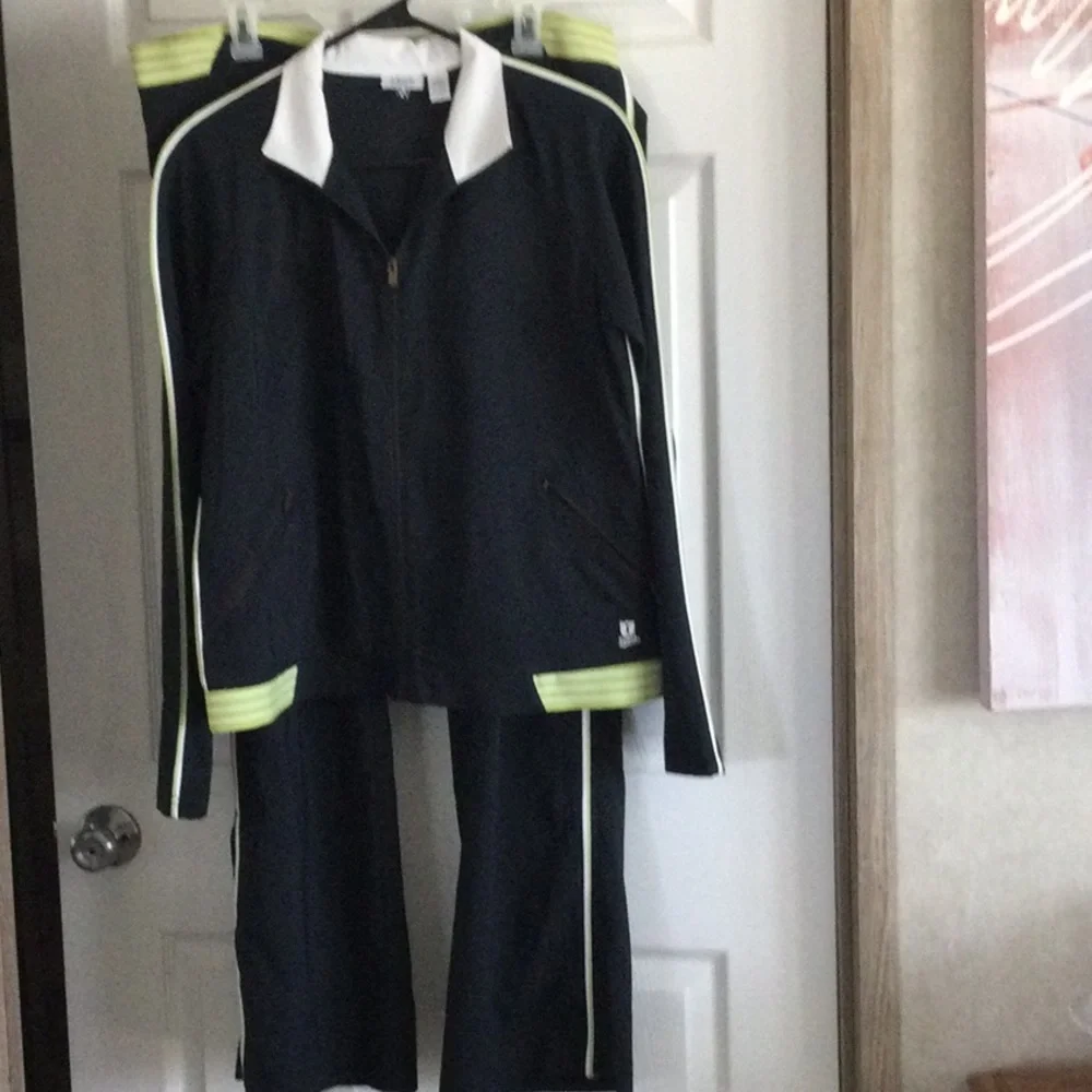 Izod Jogger soft and comfortable - Picture 1 of 10